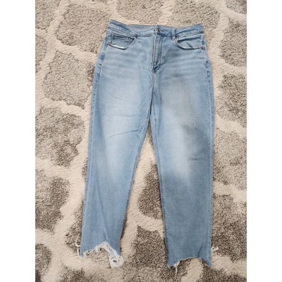 American Eagle Jeans Womens Size 12 Soft Knit Mom Jean Light Wash High Rise - Picture 1 of 9